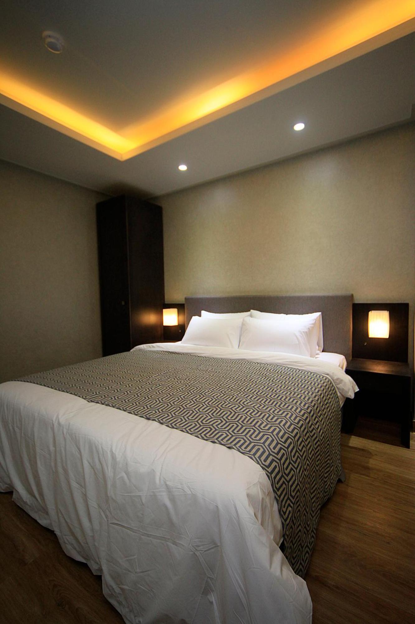 I-Check Hyunjin Hotel Тонхэ Экстерьер фото